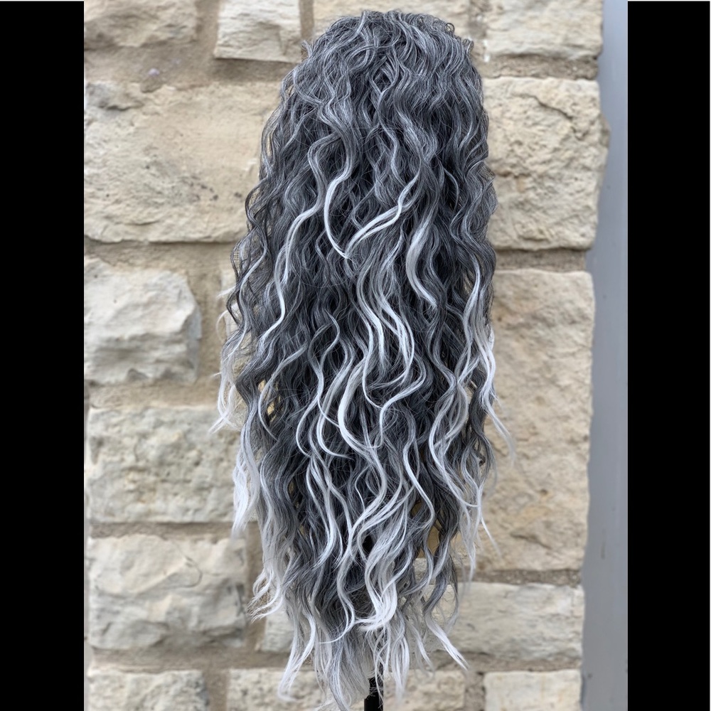 Grey ponytail curly wavy drawstring ponytail - Picture 2 of 8
